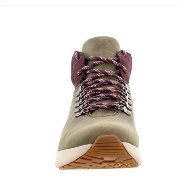 Sold 😞Waterproof timberland olive beige orange eggplant - Picture 7 of 7